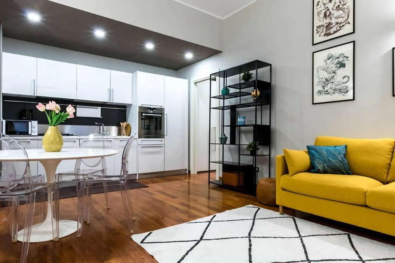Altido Elegant 1 Bedroom Apt In Front Of The Sforzesco Castle Milánó