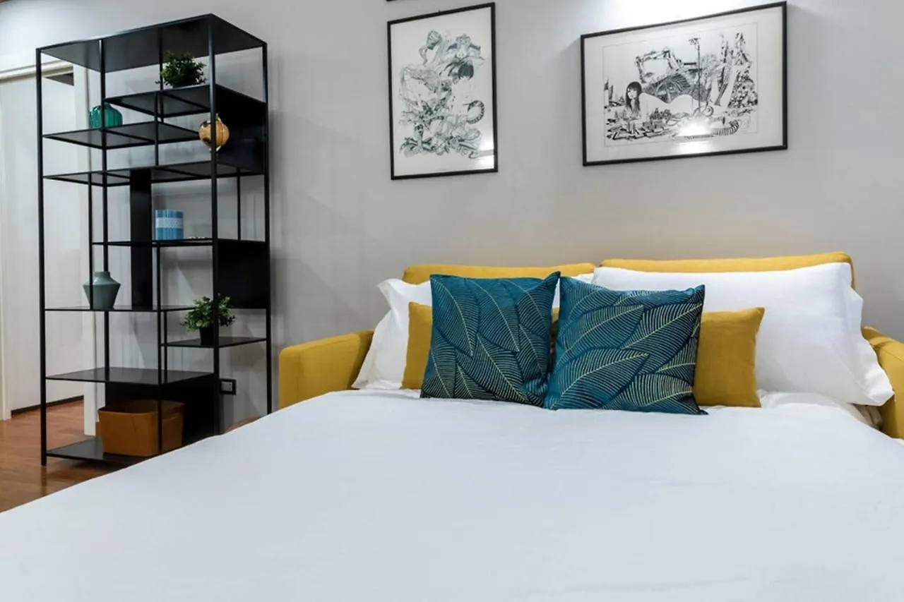 Altido Elegant 1 Bedroom Apt In Front Of The Sforzesco Castle Milánó