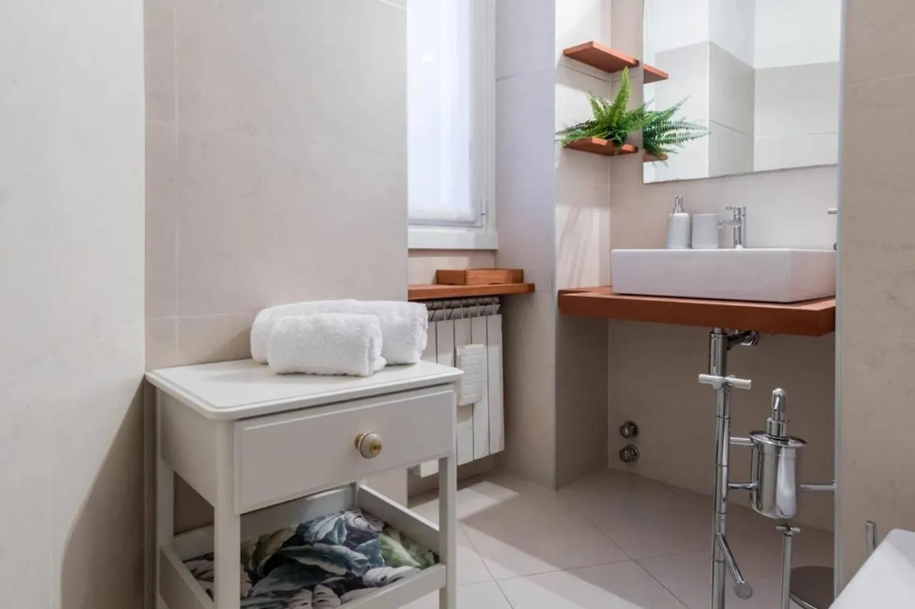 Apartman Altido Elegant 1 Bedroom Apt In Front Of The Sforzesco Castle